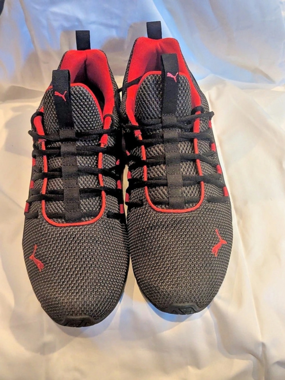 Puma Black & Red Athletic Shoes Like New